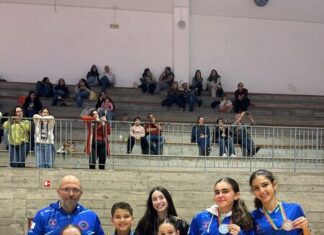 Campeonato Regional de Infantis e Juvenis | Três pódios para o Shotokan da Horta quarto troféu