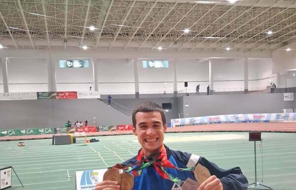Campeonatos de Portugal de Atletismo em Pista Curta | Diogo Ávila conquista medalha de ouro