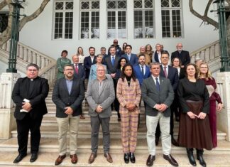 Governo dos Açores assinala cumprimento da meta PRR com entrega de viaturas elétricas a IPSS
