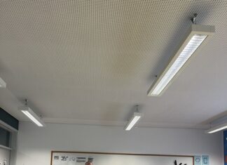 Educação | Junta da Matriz entrega material didático à EBI da Horta