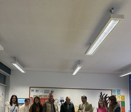Educação | Junta da Matriz entrega material didático à EBI da Horta