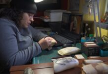 Museu da Horta | Cláudia Furtado expõe trabalhos de scrimshaw