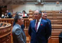 José Manuel Bolieiro sublinha “importância de Abril” e da Constituição para a autonomia dos Açores