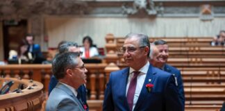 José Manuel Bolieiro sublinha “importância de Abril” e da Constituição para a autonomia dos Açores