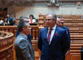 José Manuel Bolieiro sublinha “importância de Abril” e da Constituição para a autonomia dos Açores