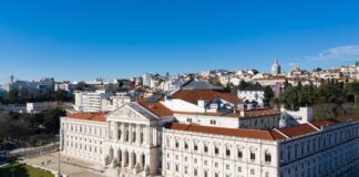 Deliberações Autárquicas | Assembleia da República aprovou publicitação na imprensa local e regional