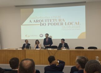 Presidente do Parlamento açoriano defende reforço da cooperação entre o poder local e regional