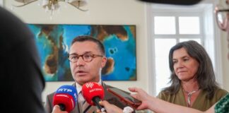 Plenários passam a contar com tradução em Língua Gestual Portuguesa (LGP) – Nova funcionalidade pretende aproximar Parlamento dos cidadãos