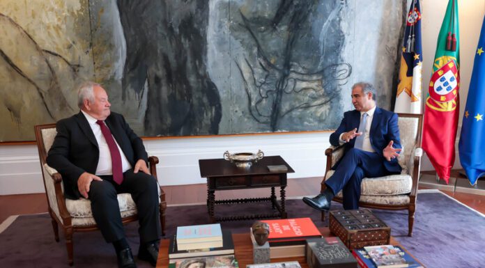 José Manuel Bolieiro recebe Comissão Instaladora da Confederação Portuguesa das Casas do Povo e reforça compromisso com a economia social