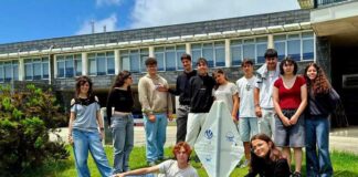 A versão moderna de uma mensagem na garrafa: Marinha Portuguesa e Escola dos Açores relançam ao mar veleiro autónomo Lady Lance numa cooperação científica e educativa
