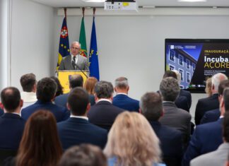 José Manuel Bolieiro inaugura laboratório de inovação para tornar os “serviços públicos mais simples e eficientes”