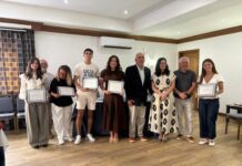 Fundação Faialense | Bolsas de estudo entregues a estudantes faialenses