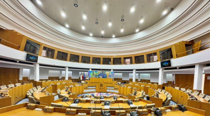 Sessão Plenária de Setembro | Plenário parlamentar marcado pelos debates de urgência sobre educação e agricultura